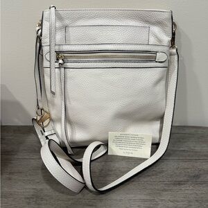 Women's Pippa leather crossbody bag in creamy/tan